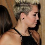 Miley Cyrus sideboob