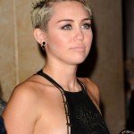 Miley Cyrus sideboob