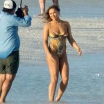 ronda rousey nude bodypaint