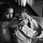 zoe kravitz topless