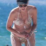 Sharon Stone oops nip slip